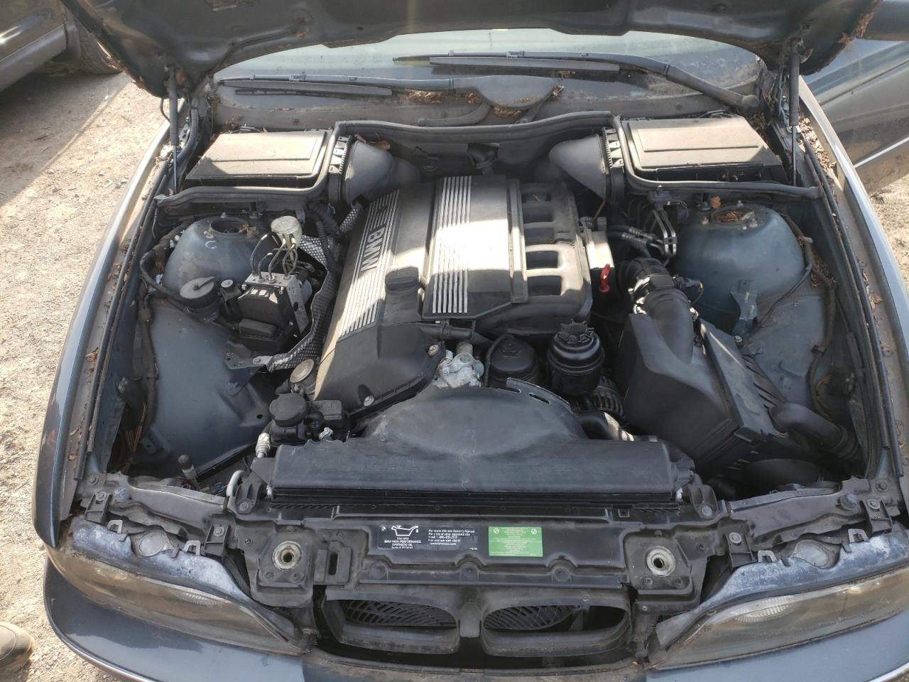 Photo 7 from auction – 2000 BMW 528 I AUTO with VIN WBADM6341YGV03253