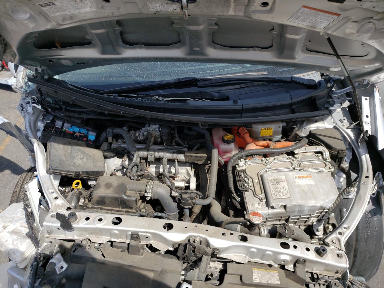 Photo 7 from auction – 2015 TOYOTA PRIUS C with VIN JTDKDTB36F1107501