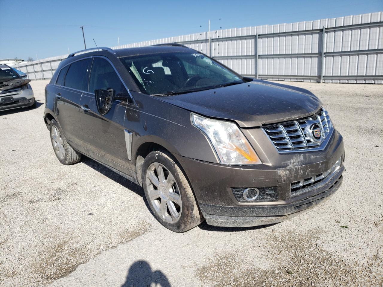 CADILLAC SRX PERFOR 2016 with VIN 3GYFNCE36GS565107 - Photo from auction