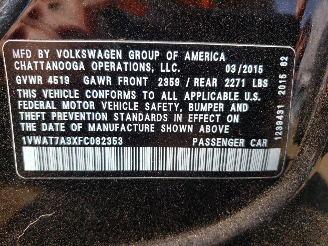 Photo 10 from auction – 2015 VOLKSWAGEN PASSAT S with VIN 1VWAT7A3XFC082353