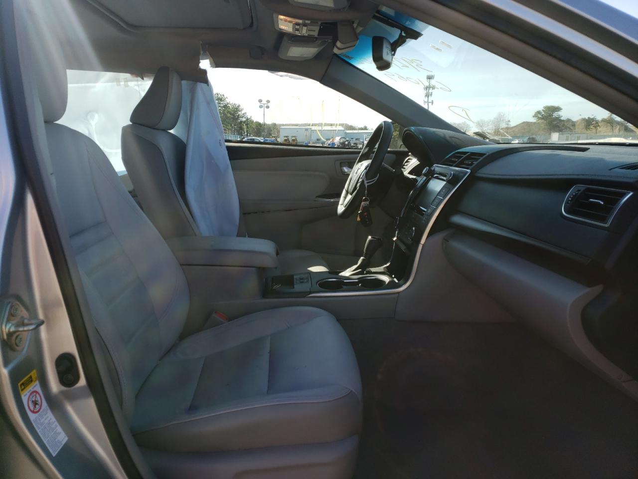 Photo 5 from auction – 2017 TOYOTA CAMRY LE with VIN 4T1BF1FK8HU621069