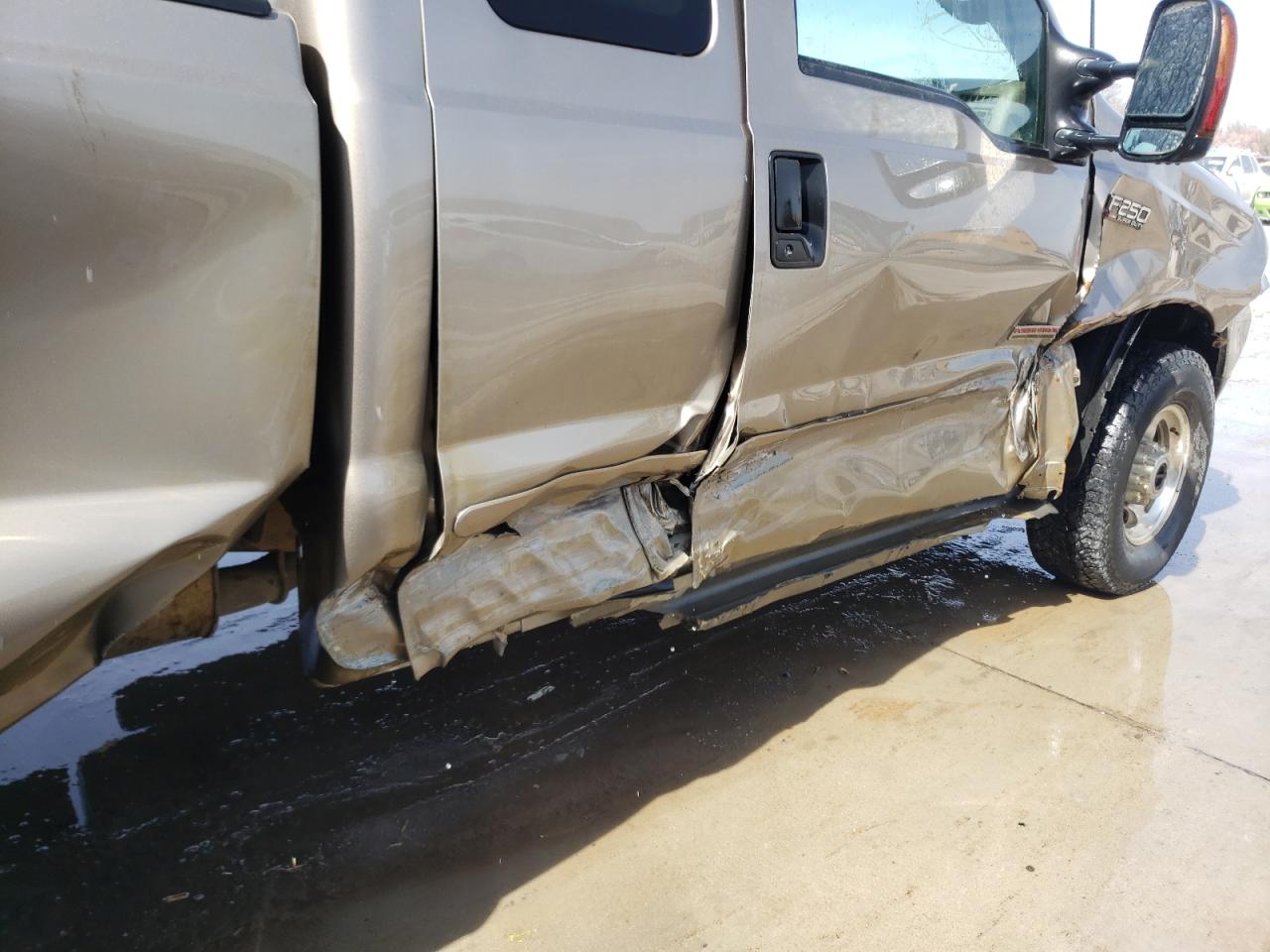 Photo 9 from auction – 2003 FORD F250 SUPER with VIN 1FTNX21P43EC72115