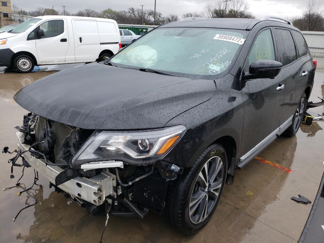 Photo 2 from auction – 2017 NISSAN PATHFINDER with VIN 5N1DR2MN5HC677558
