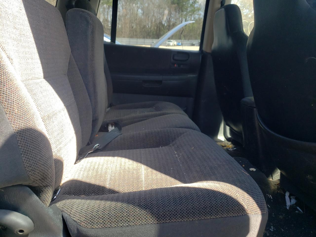 Photo 6 from auction – 2003 DODGE DURANGO SL with VIN 1D4HR48Z83F601678
