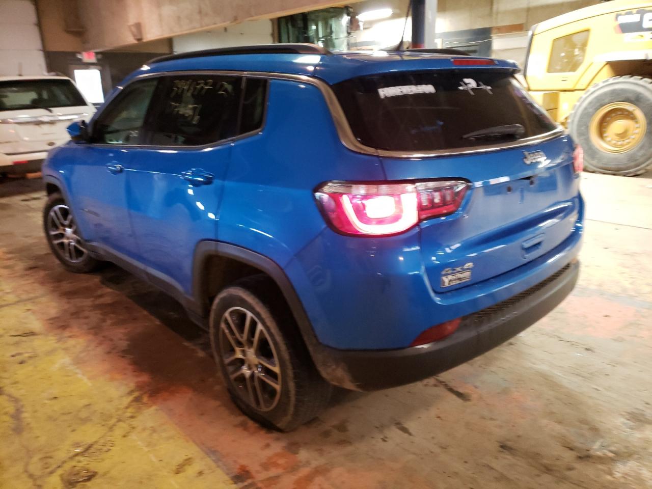 Photo 3 from auction – 2018 JEEP COMPASS LA with VIN 3C4NJDBB5JT177656