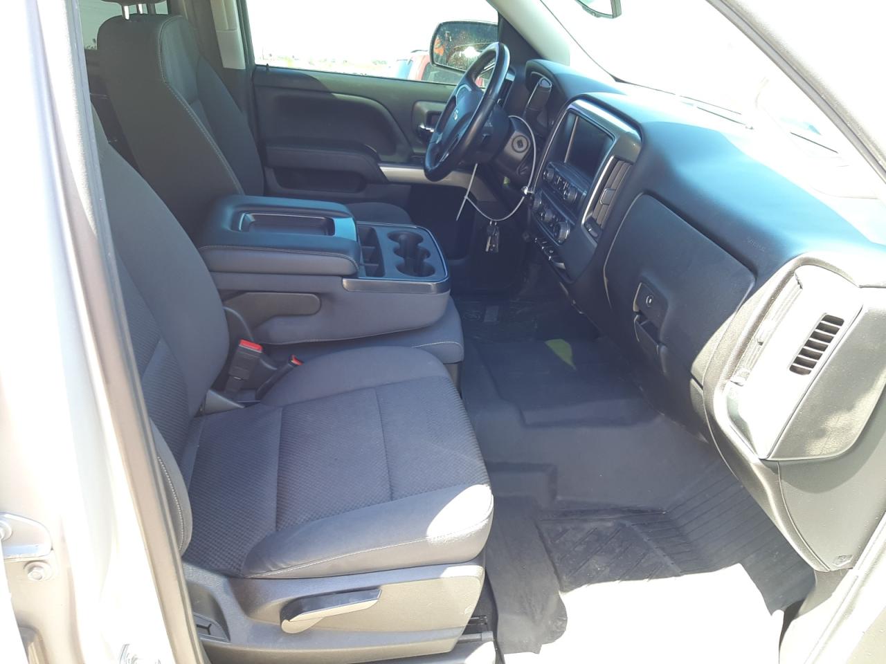 Photo 5 from auction – 2018 CHEVROLET SILVERADO with VIN 3GCUKRECXJG573231