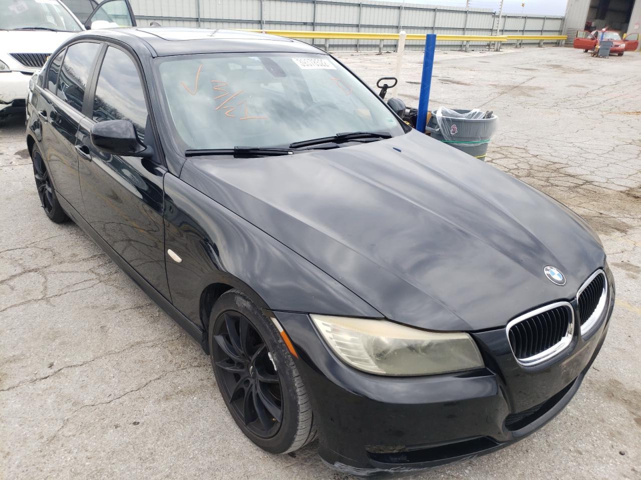 BMW 328 I 2010 with VIN WBAPH7C52AE129463 - Photo from auction