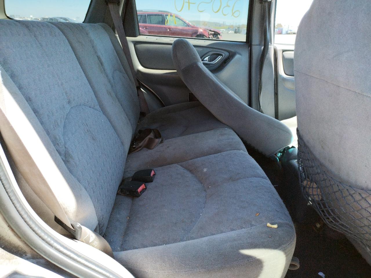 Photo 6 from auction – 2001 MAZDA TRIBUTE DX with VIN 4F2YU06151KM60185
