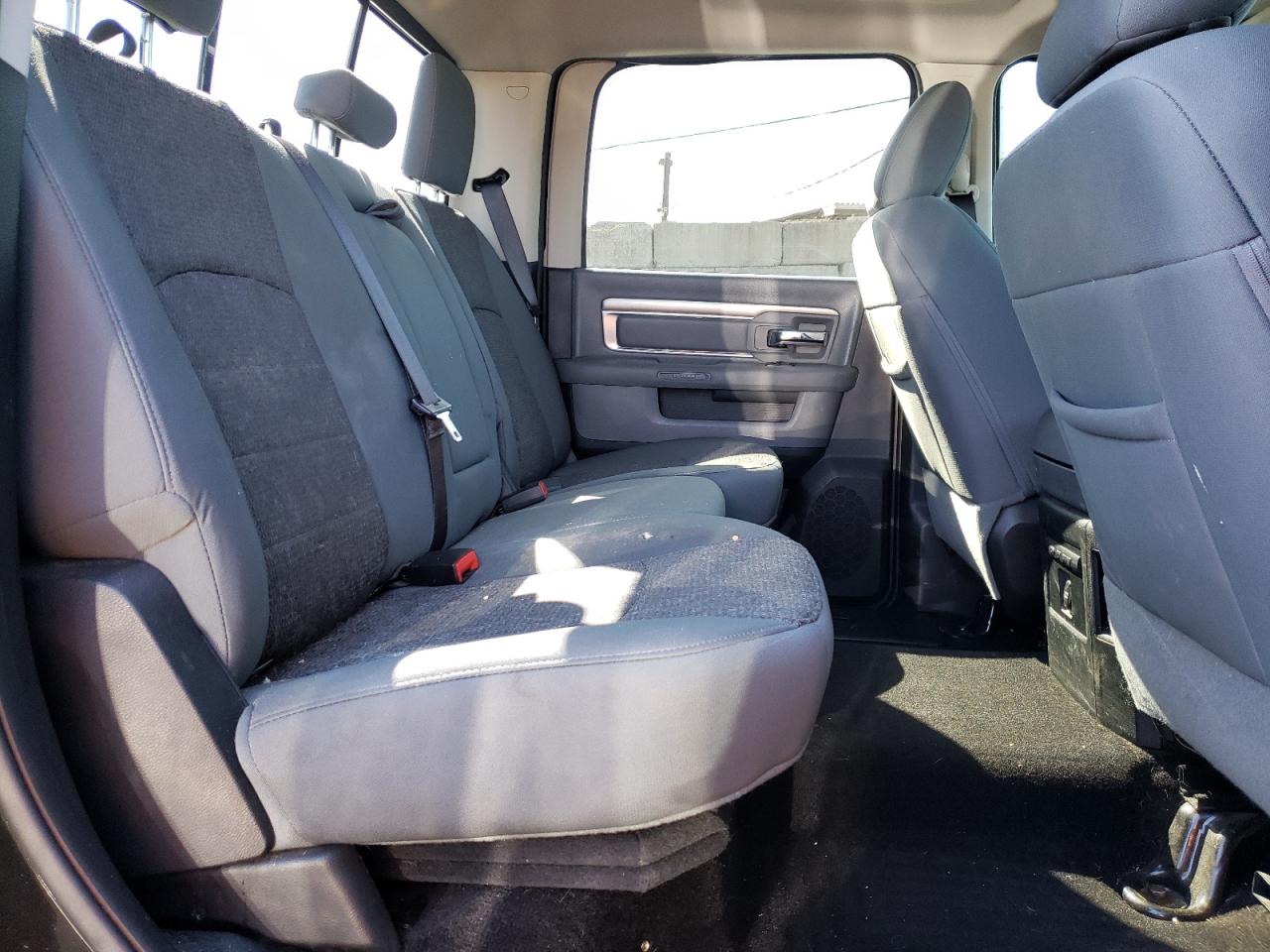 Photo 6 from auction – 2016 RAM 2500 SLT with VIN 3C6UR5DJXGG231671