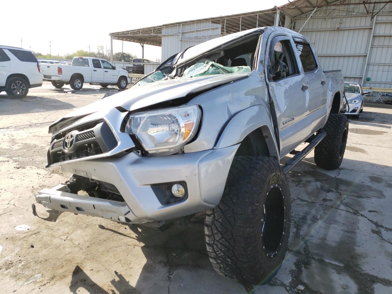 Photo 2 from auction – 2014 TOYOTA TACOMA DOU with VIN 5TFLU4EN3EX100525