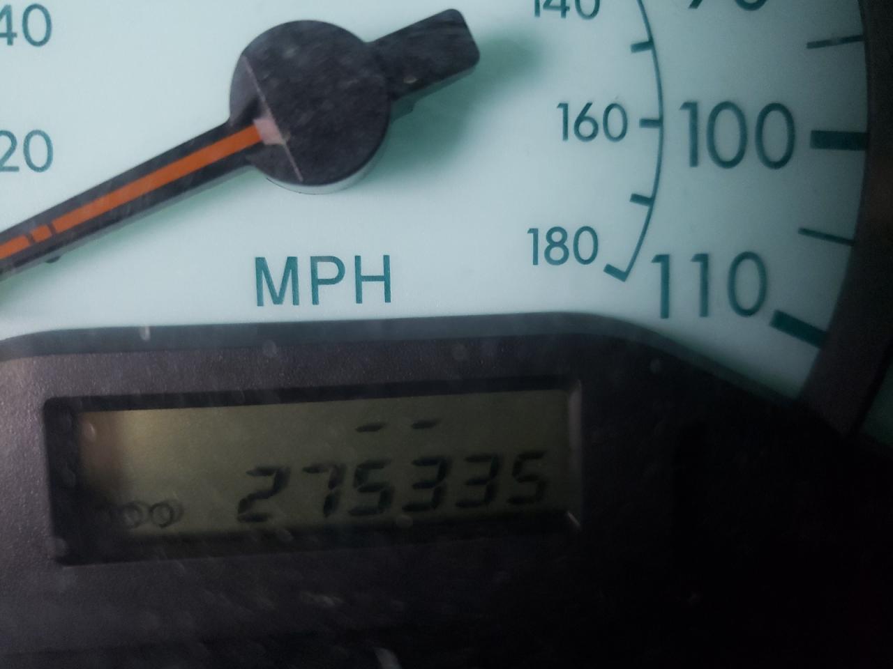 Photo 8 from auction – 2004 TOYOTA COROLLA CE with VIN 1NXBR32E34Z313580