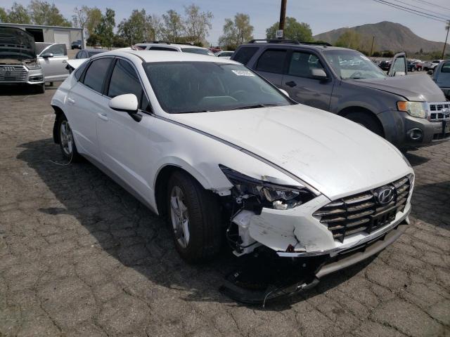 HYUNDAI SONATA SE 2022 with VIN 5NPEG4JA2NH143526 - Photo from auction