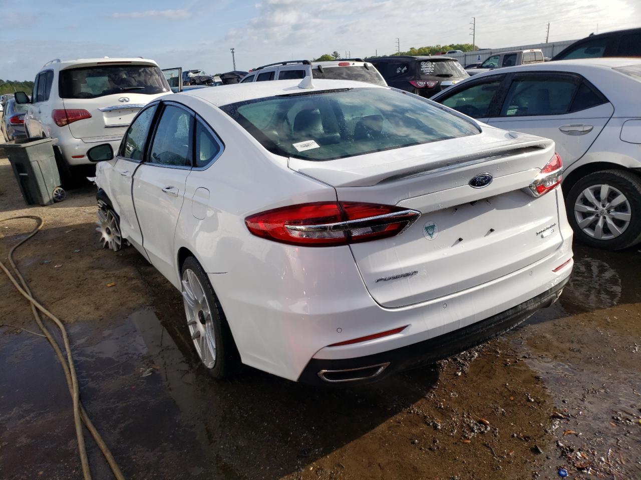 Photo 3 from auction – 2019 FORD FUSION TIT with VIN 3FA6P0D90KR143277
