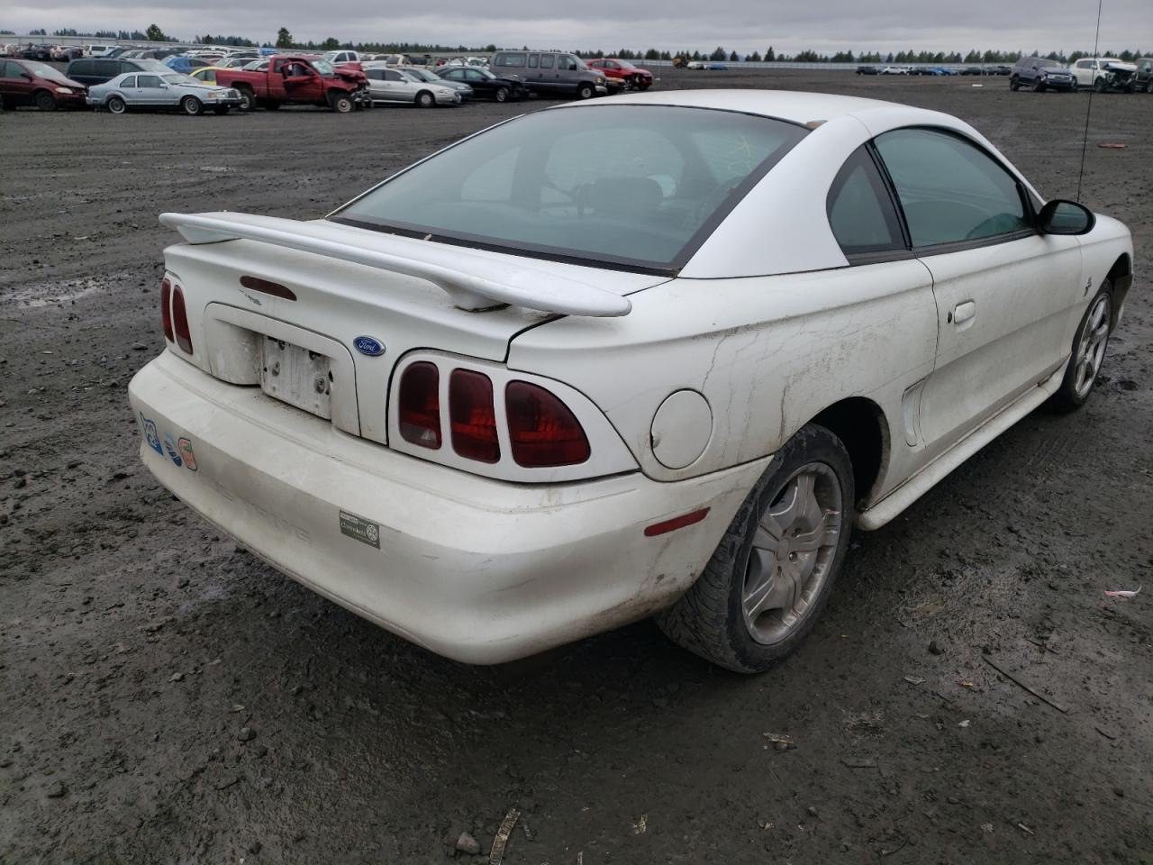 Photo 4 from auction – 1997 FORD MUSTANG with VIN 1FALP404XVF121504