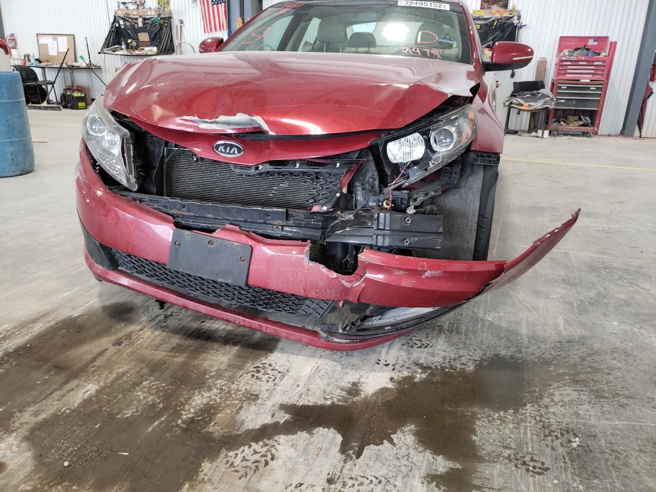 Photo 9 from auction – 2011 KIA OPTIMA EX with VIN KNAGN4A79B5059974