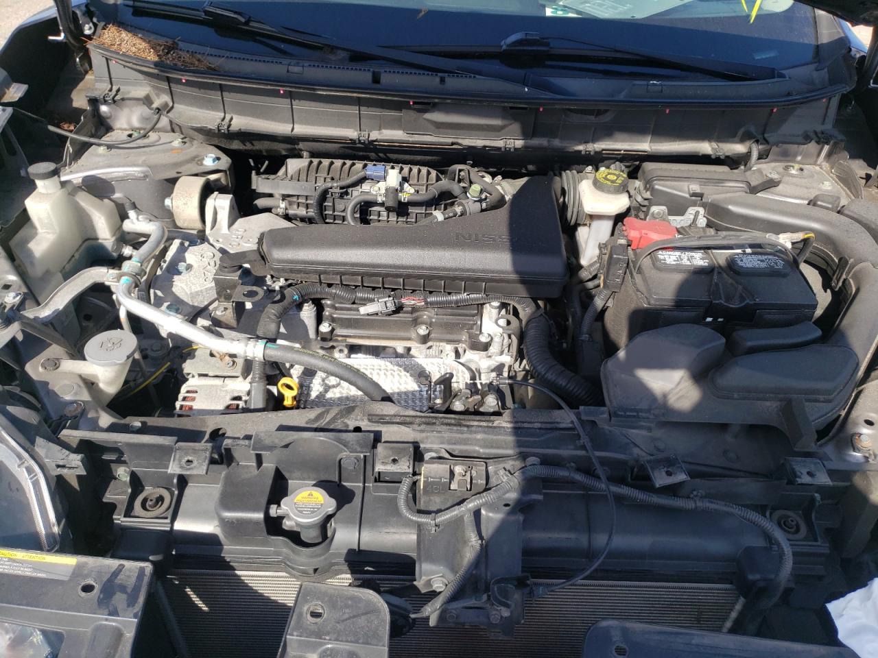 Photo 7 from auction – 2016 NISSAN ROGUE S with VIN KNMAT2MV5GP670027