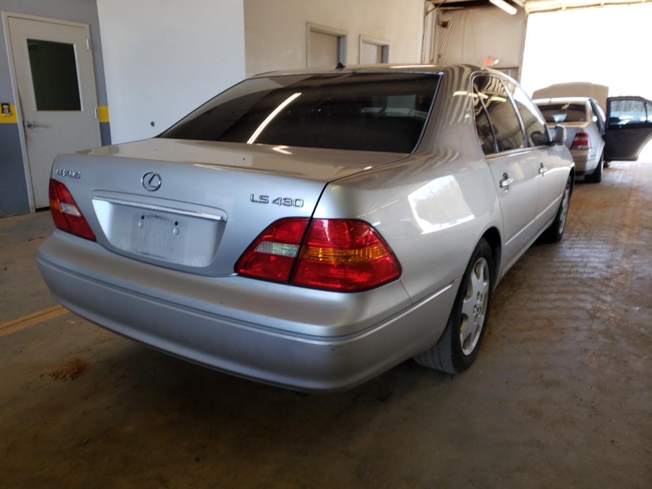 Photo 4 from auction – 2001 LEXUS LS 430 with VIN JTHBN30F210036269