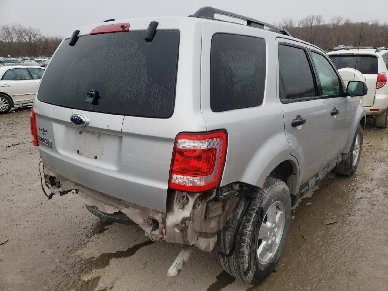 Photo 4 from auction – 2009 FORD ESCAPE XLT with VIN 1FMCU03G89KD16009