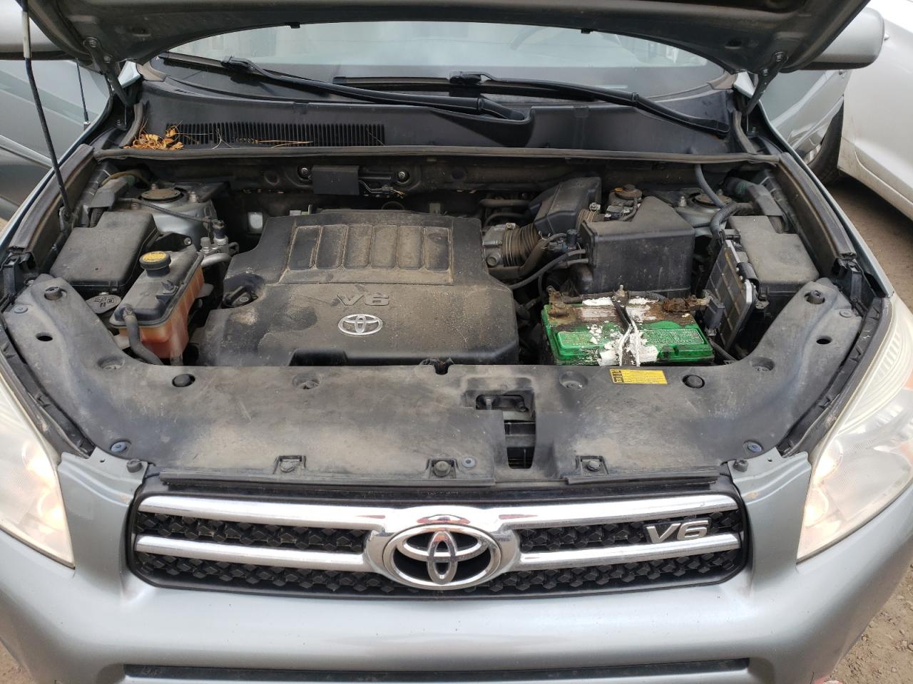 Photo 7 from auction – 2008 TOYOTA RAV4 LIMIT with VIN JTMBK31VX86049374