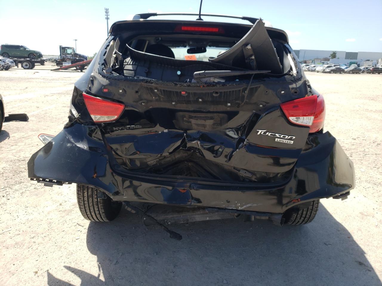 Photo 9 from auction – 2012 HYUNDAI TUCSON GLS with VIN KM8JU3AC8CU363772