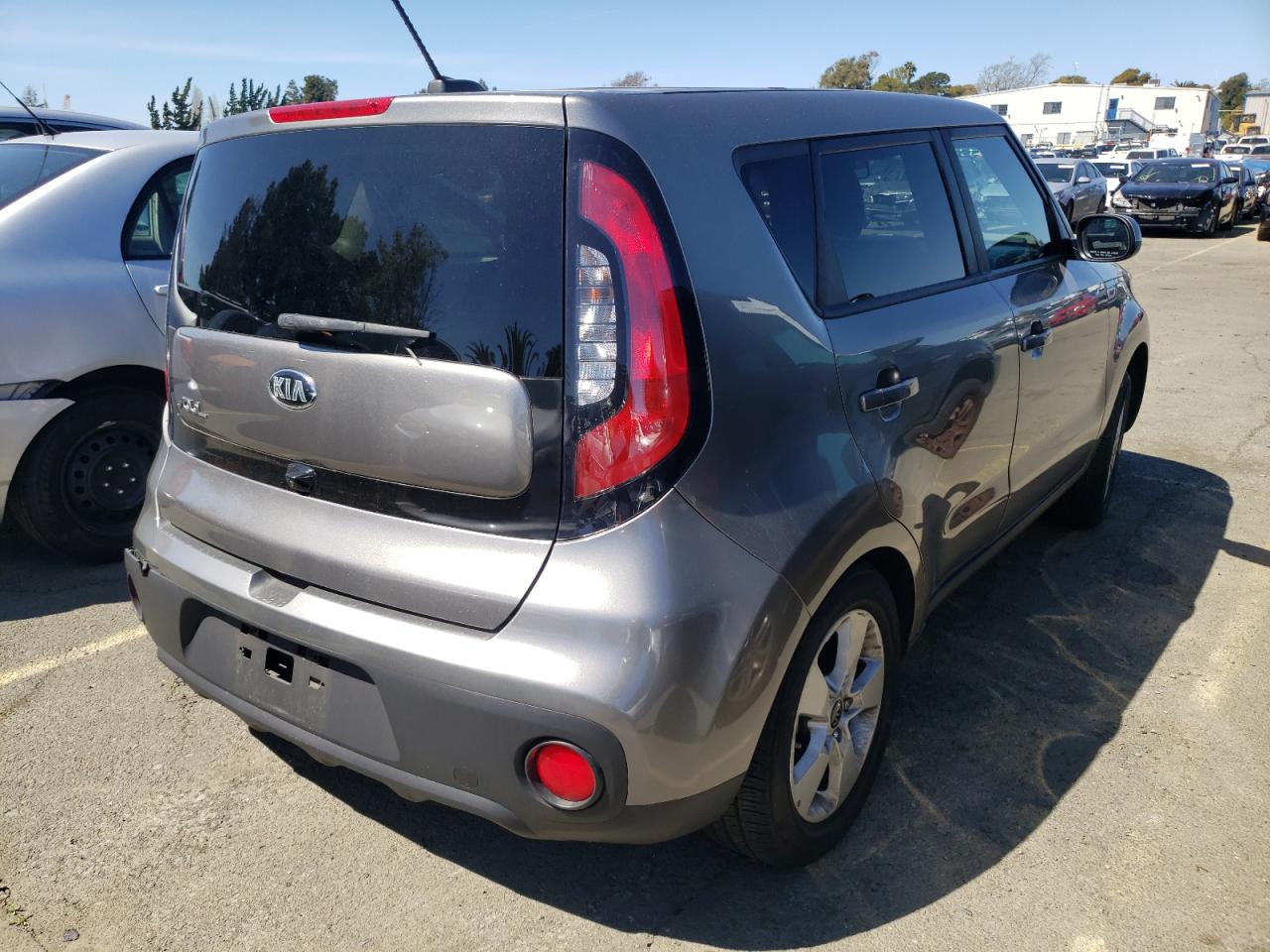Photo 4 from auction – 2019 KIA SOUL with VIN KNDJN2A20K7656601