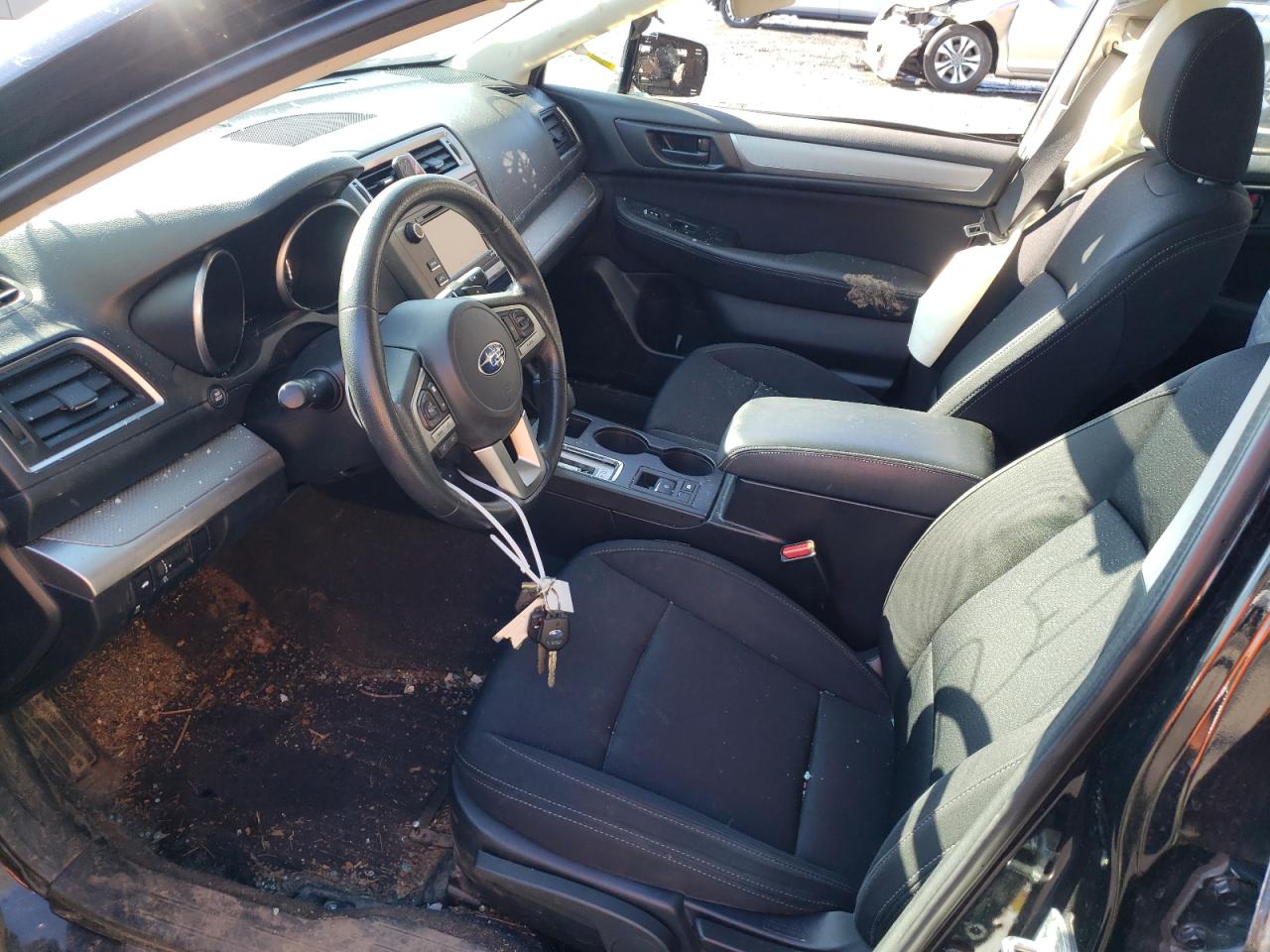 Photo 5 from auction – 2017 SUBARU LEGACY 2.5 with VIN 4S3BNAB68H3022579