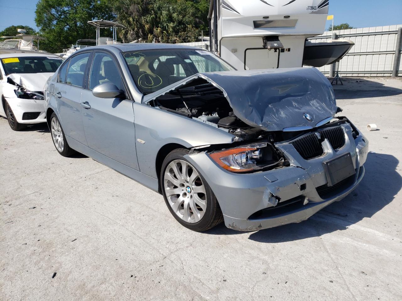 BMW 328 XI 2007 with VIN WBAVC93567KX52192 - Photo from auction