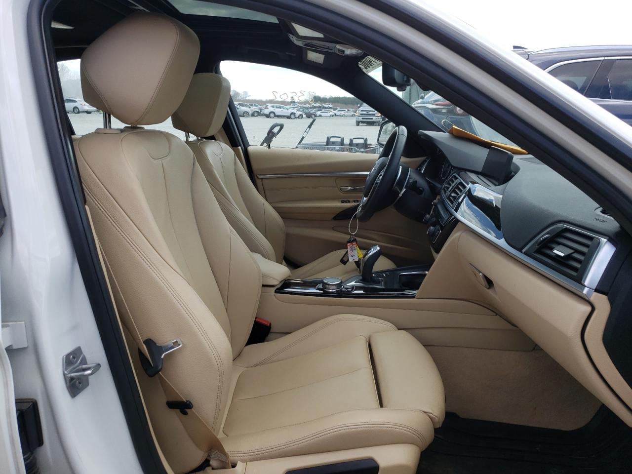 Photo 5 from auction – 2016 BMW 328 I SULE with VIN WBA8E9G52GNT84366