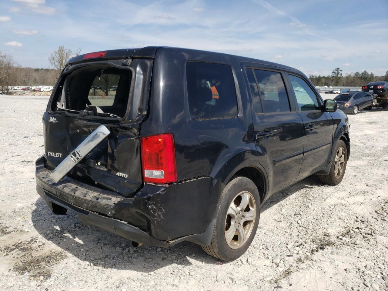 Photo 4 from auction – 2014 HONDA PILOT EX with VIN 5FNYF4H46EB006071