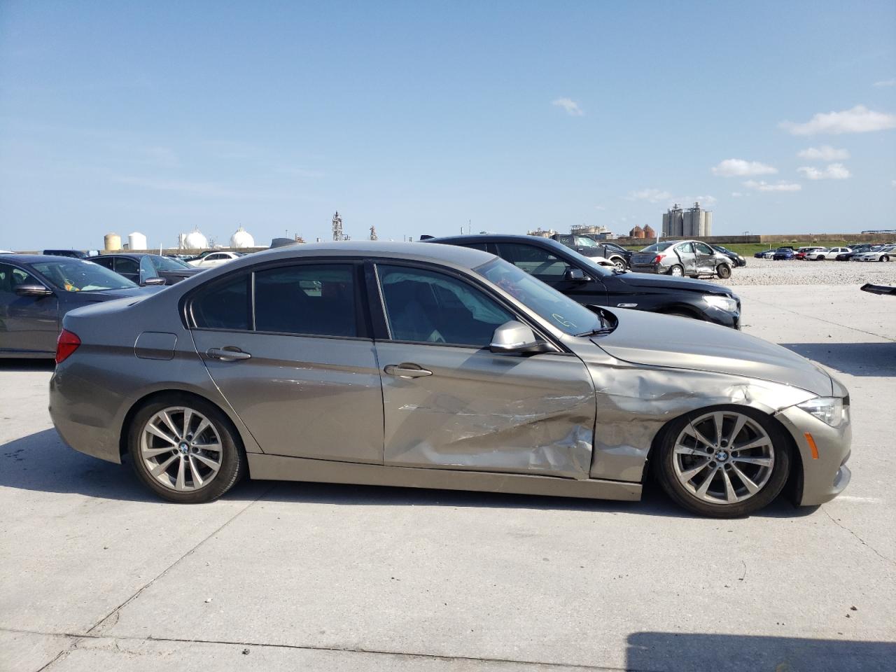 Photo 9 from auction – 2018 BMW 320 I with VIN WBA8A9C51JAH13545