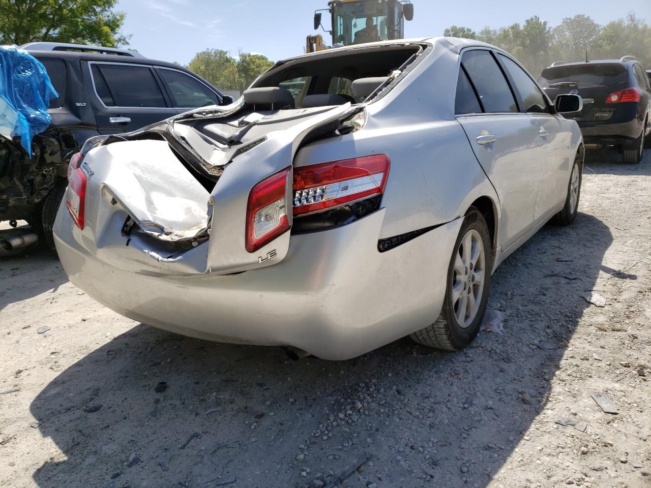 Zdjęcie 4 z aukcji – 2011 TOYOTA CAMRY BASE z VIN 4T1BF3EKXBU124349