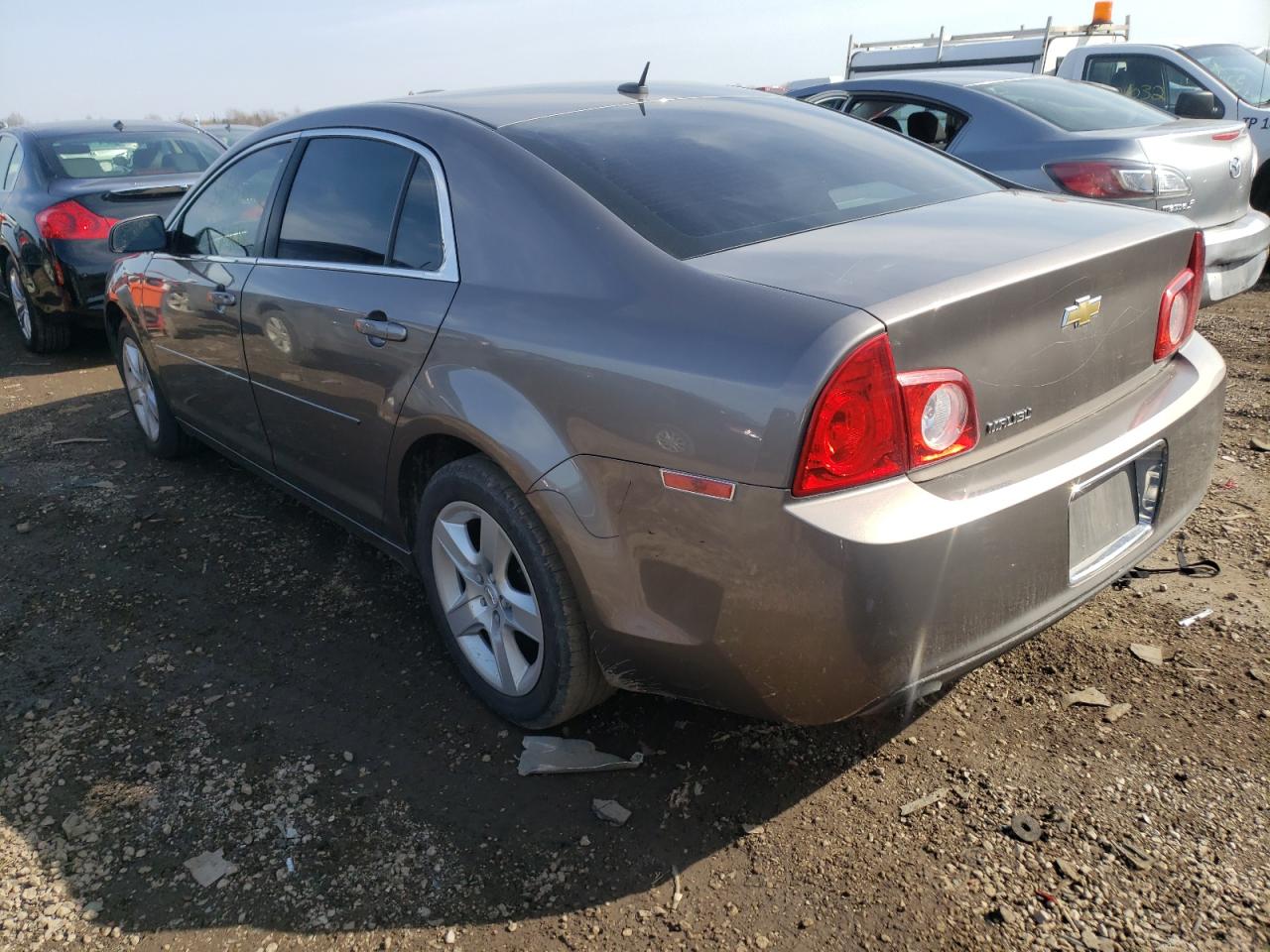 Photo 3 from auction – 2010 CHEVROLET MALIBU LS with VIN 1G1ZB5EB0AF194044