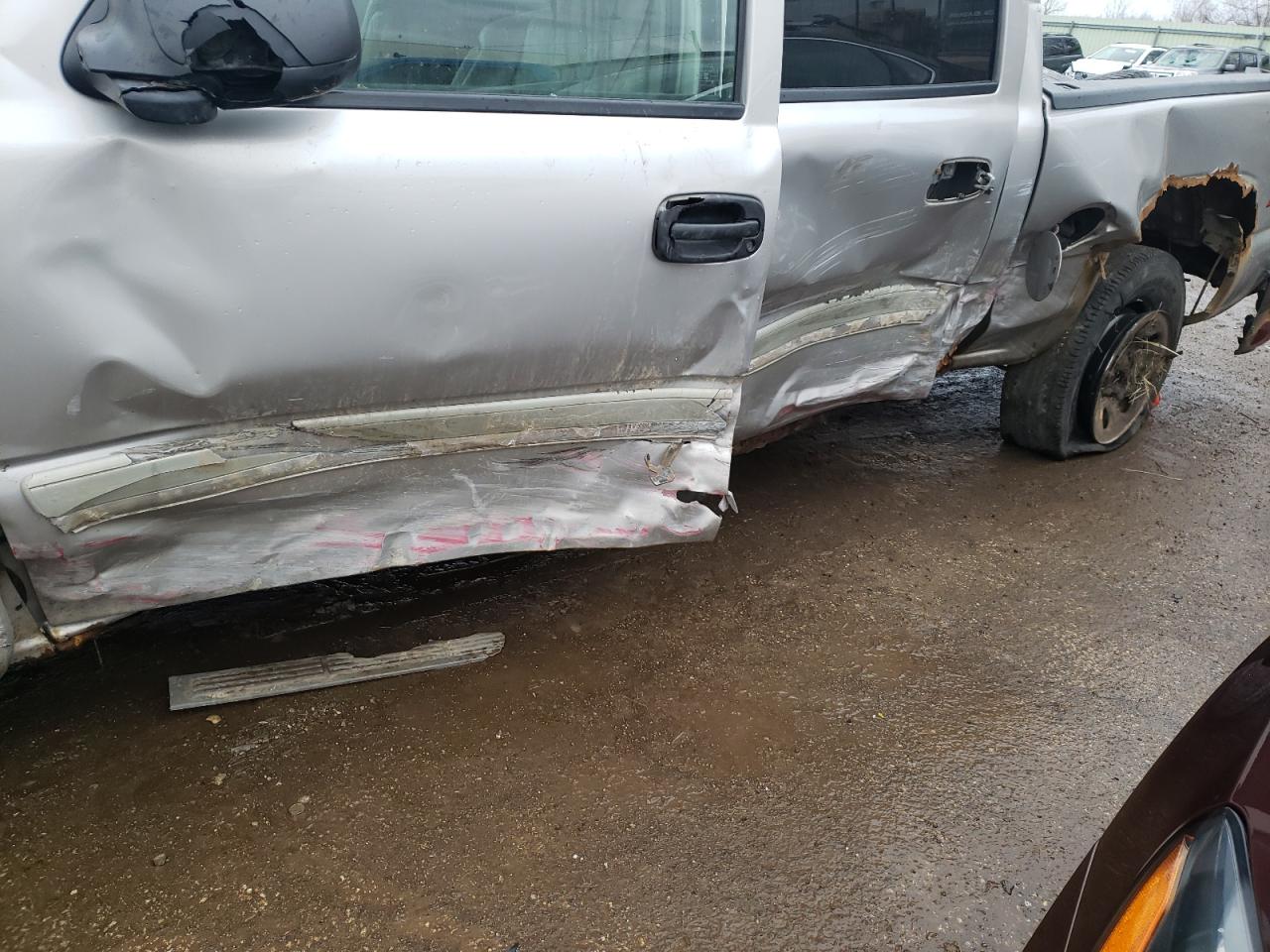 Photo 9 from auction – 2005 CHEVROLET SILVERADO with VIN 2GCEK13T651204972