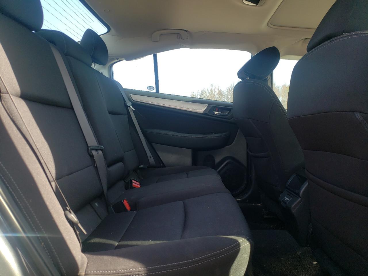 Photo 6 from auction – 2018 SUBARU LEGACY 2.5 with VIN 4S3BNAD68J3011133