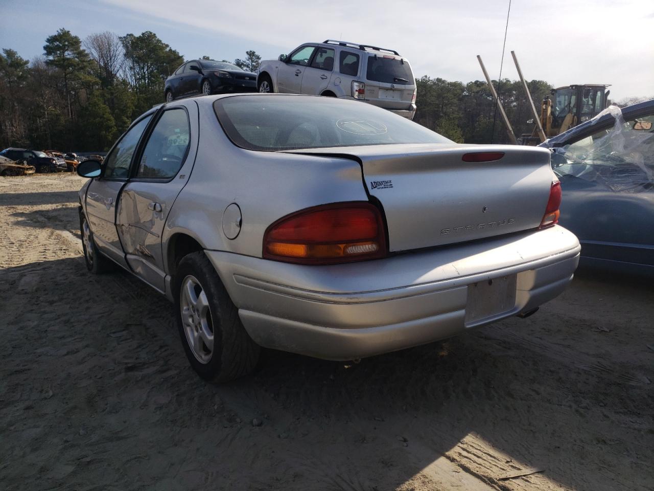 Photo 3 from auction – 2000 DODGE STRATUS ES with VIN 1B3EJ56H2YN272448