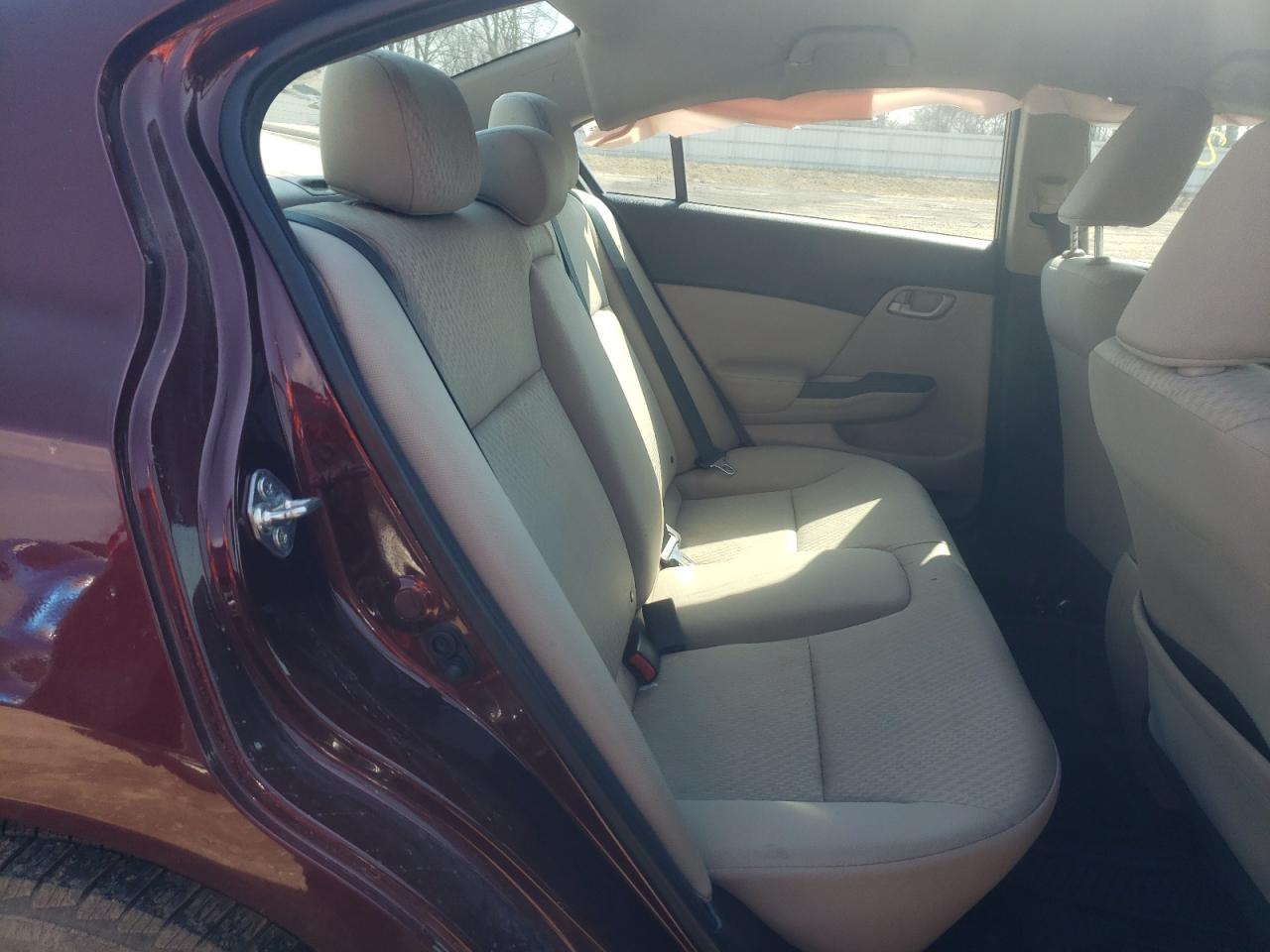 Photo 6 from auction – 2015 HONDA CIVIC LX with VIN 19XFB2F5XFE101677