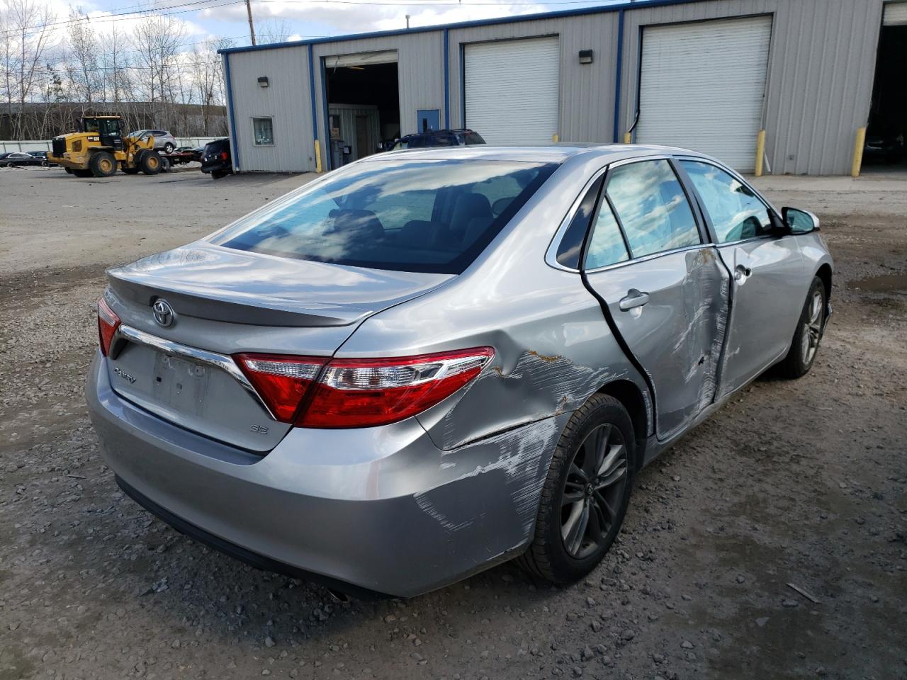 Photo 16 from auction – 2017 TOYOTA CAMRY LE with VIN 4T1BF1FK5HU741590
