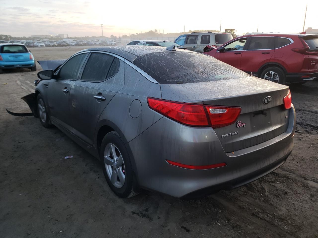 Photo 3 from auction – 2015 KIA OPTIMA LX with VIN 5XXGM4A73FG376267