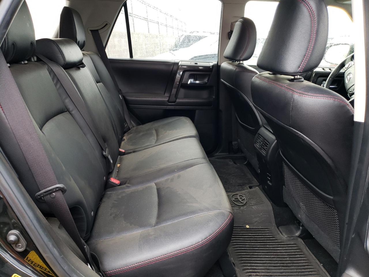 Photo 6 from auction – 2018 TOYOTA 4RUNNER SR with VIN JTEBU5JR7J5495501