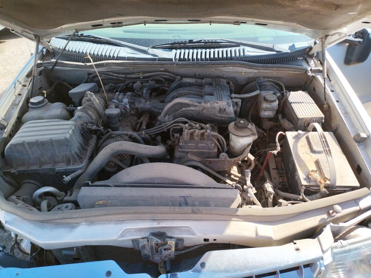 Photo 7 from auction – 2005 FORD EXPLORER X with VIN 1FMZU63KX5ZA32786