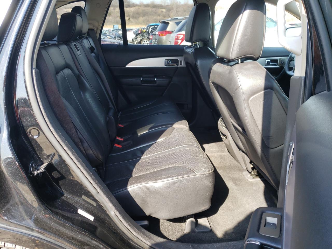 Photo 6 from auction – 2011 LINCOLN MKX with VIN 2LMDJ8JK5BBJ15417