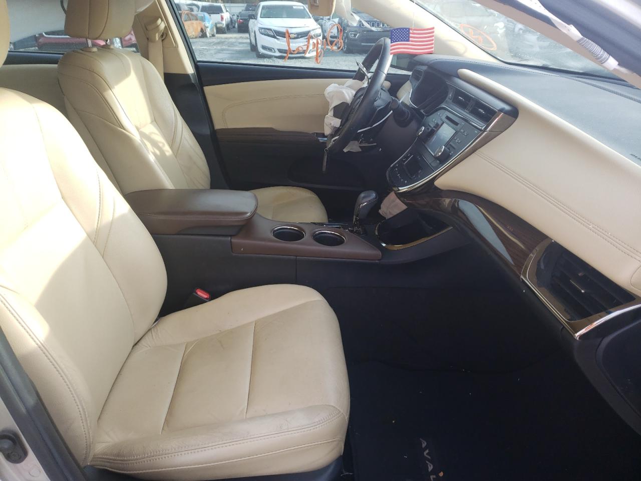 Photo 5 from auction – 2015 TOYOTA AVALON XLE with VIN 4T1BK1EB6FU177149