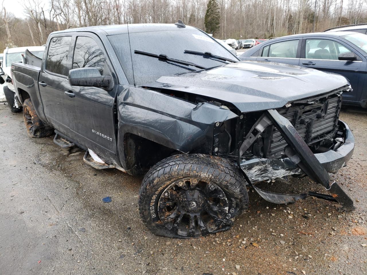 Photo 1 from auction – 2017 CHEVROLET SILVERADO with VIN 3GCUKREC2HG260278