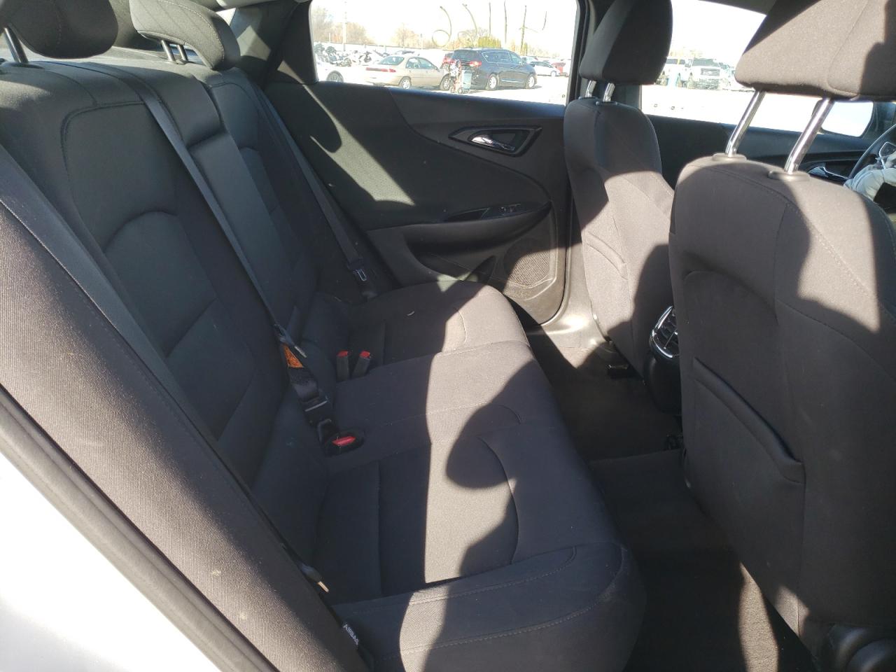 Photo 6 from auction – 2017 CHEVROLET MALIBU LT with VIN 1G1ZE5ST5HF235542