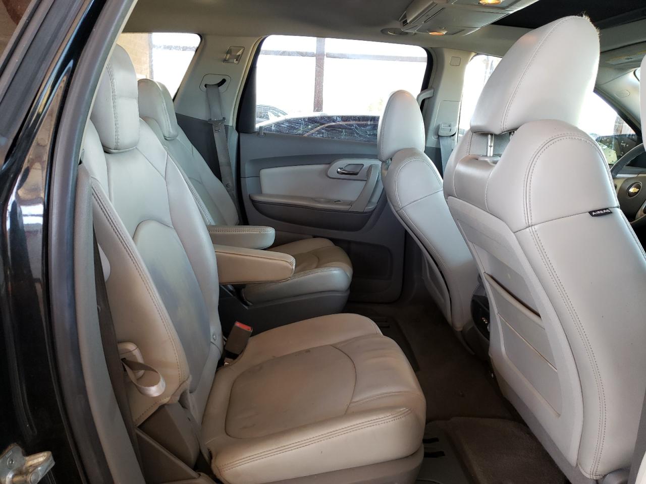 Photo 6 from auction – 2009 CHEVROLET TRAVERSE L with VIN 1GNER23D29S123958