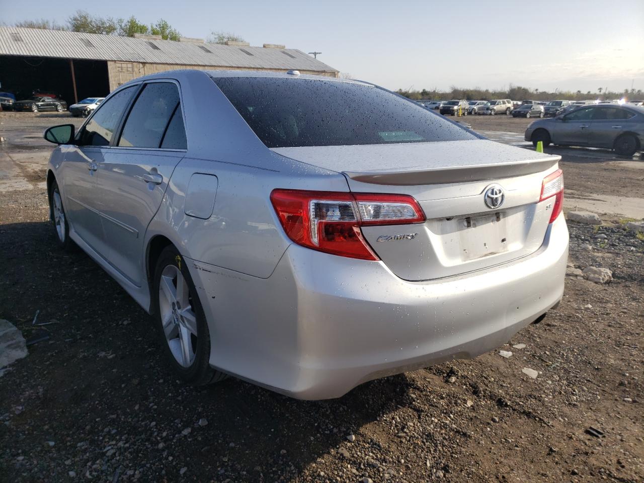 Photo 3 from auction – 2014 TOYOTA CAMRY L with VIN 4T1BF1FK5EU830300