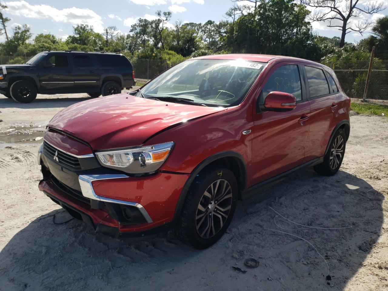 Photo 2 from auction – 2017 MITSUBISHI OUTLANDER with VIN JA4AP3AU1HZ065606