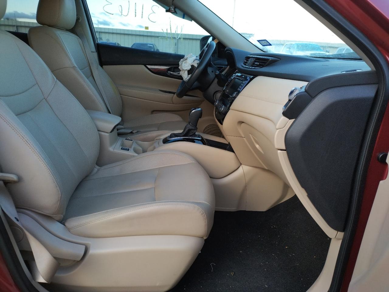Photo 5 from auction – 2018 NISSAN ROGUE S with VIN 5N1AT2MT3JC709965