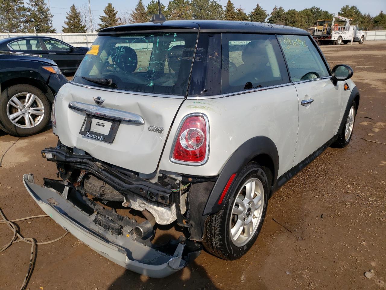 Photo 4 from auction – 2012 MINI COOPER with VIN WMWSU3C55CT259833