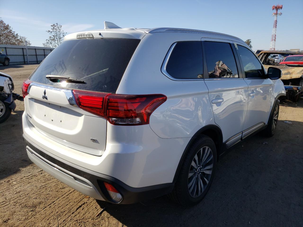 Photo 4 from auction – 2020 MITSUBISHI OUTLANDER with VIN JA4AD3A30LZ004269